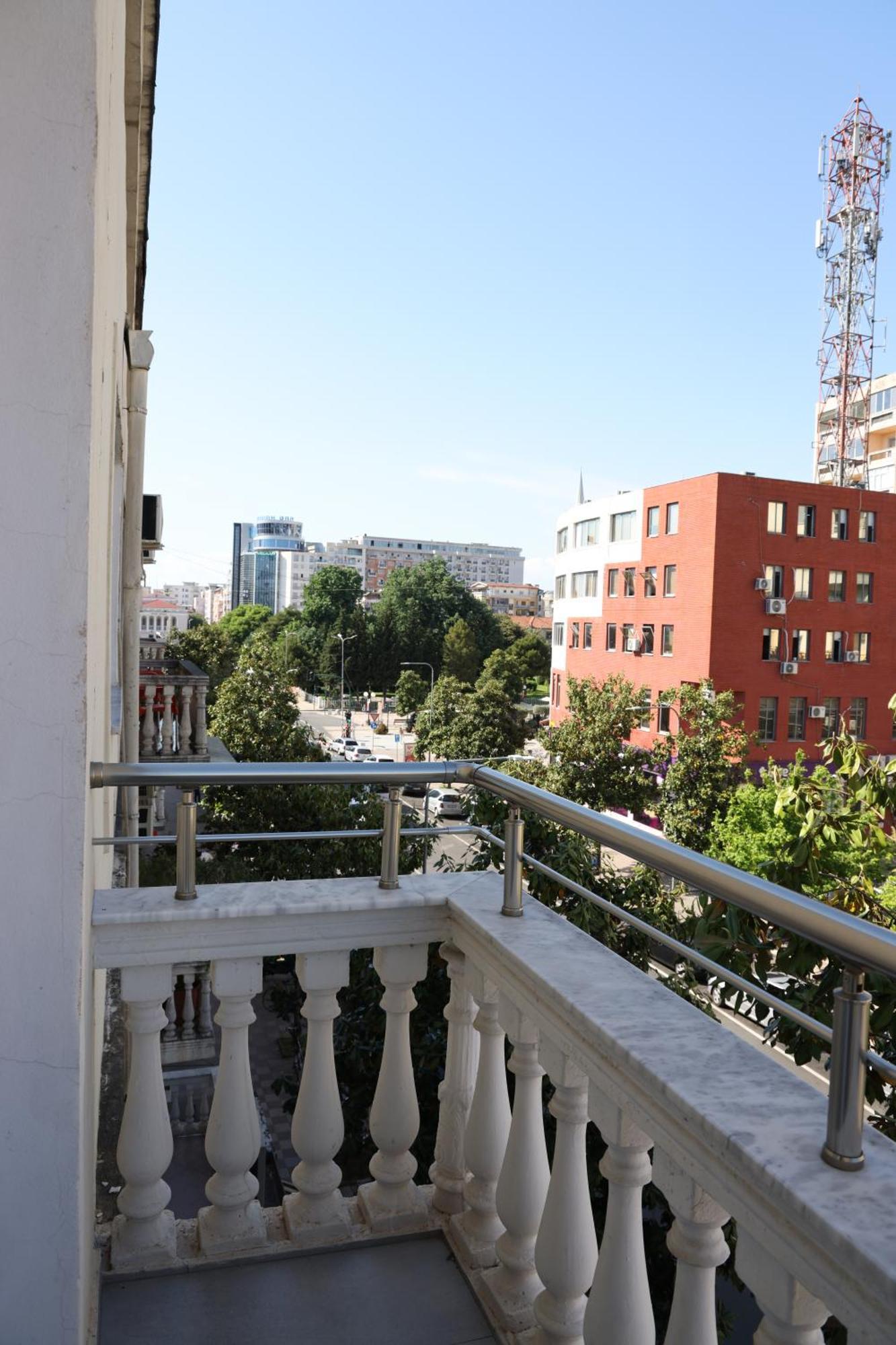 Sol Hotel Shkodër Exteriér fotografie